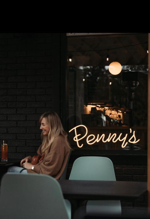 Penny'S Motel Thornbury Экстерьер фото