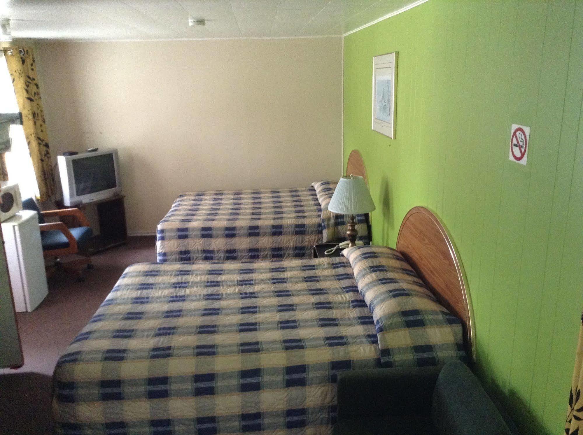 Penny'S Motel Thornbury Экстерьер фото